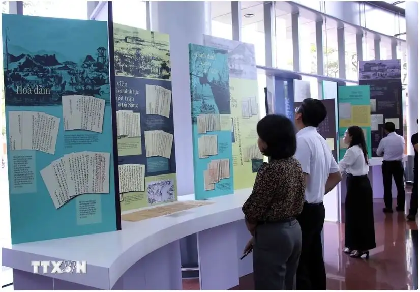 Triển lãm tài liệu quý của Đà Nẵng – “Từ Cửa Hàn hướng đến thành phố đáng sống”